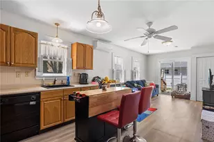 53 Cathedral Ave, Providence, RI 02908 - Photo 21