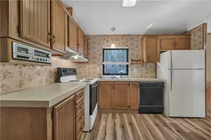 41 Leisure Way, Coventry, RI 02816 - Photo 9