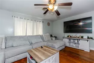 80 Russe St, Cranston, RI 02910 - Photo 11