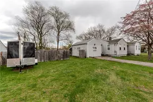 80 Russe St, Cranston, RI 02910 - Photo 3