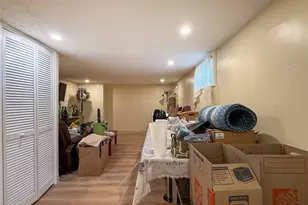 104 Bates St, Pawtucket, RI 02861 - Photo 19