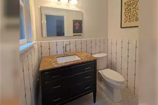 36 Nisbet St, Providence, RI 02906 - Photo 17
