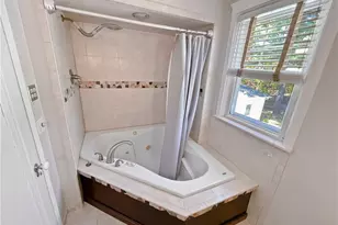 31 Elmcrest Ave, Providence, RI 02908 - Photo 17