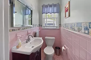 31 Elmcrest Ave, Providence, RI 02908 - Photo 19