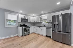 251 Juniper St, East Providence, RI 02914 - Photo 9