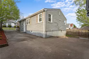 251 Juniper St, East Providence, RI 02914 - Photo 39