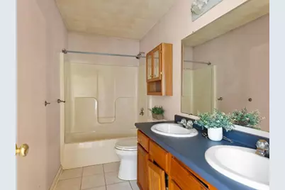 44 Orchard Valley Drive, Cranston, RI 02921 - Photo 33