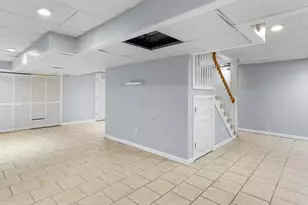44 Orchard Valley Dr, Cranston, RI 02921 - Photo 35