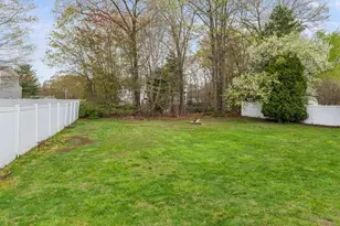 44 Orchard Valley Dr, Cranston, RI 02921 - Photo 7