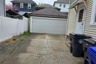 370 Academy Ave, Providence, RI 02908 - Photo 15