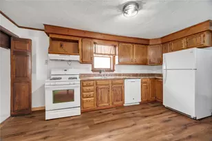 2 Carder St, Providence, RI 02904 - Photo 15