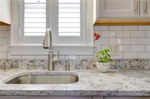 492 Thames St, Newport, RI 02840 - Photo 23