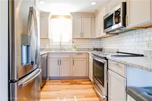 492 Thames St, Newport, RI 02840 - Photo 25