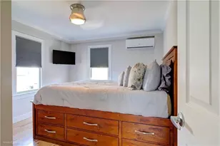 492 Thames St, Newport, RI 02840 - Photo 13