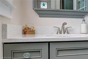 492 Thames St, Newport, RI 02840 - Photo 21