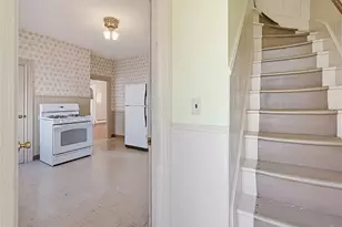 6 Franklin Ave, Cranston, RI 02920 - Photo 17