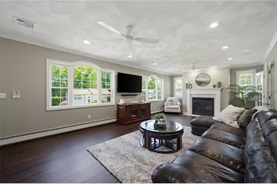19 Oak Hill Drive, Johnston, RI 02919 - Photo 9
