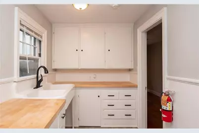118 Ruggles Avenue #300, Newport, RI 02840 - Photo 15