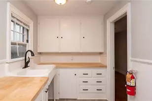 118 Ruggles Ave, Newport, RI 02840 - Photo 15