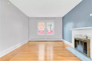 41 Elmway St, Providence, RI 02906 - Photo 3