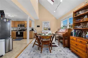 1059 E Shore Rd, Jamestown, RI 02835 - Photo 11
