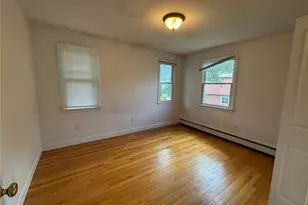 16 Cummings Rd, Newport, RI 02840 - Photo 21