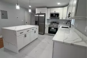 23 Concannon St, Providence, RI 02904 - Photo 5