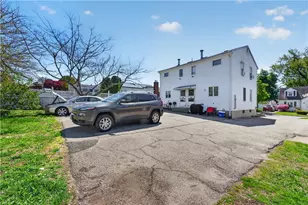 85 Lookout Ave, Cranston, RI 02920 - Photo 3