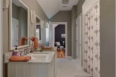 130 Carroll Avenue, Newport, RI 02840 - Photo 25