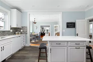 127 W Main Rd, Middletown, RI 02842 - Photo 3
