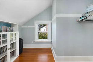 127 W Main Rd, Middletown, RI 02842 - Photo 21