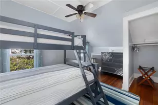127 W Main Rd, Middletown, RI 02842 - Photo 25