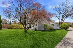 320 Church Ave, Warwick, RI 02889 - Photo 3