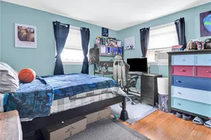 584 Armistice Blvd, Pawtucket, RI 02861 - Photo 17