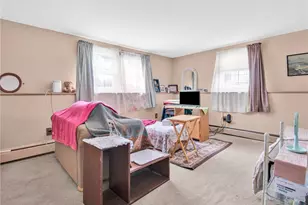 584 Armistice Blvd, Pawtucket, RI 02861 - Photo 19