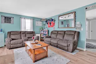 584 Armistice Blvd, Pawtucket, RI 02861 - Photo 11