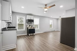 188 Division St, Woonsocket, RI 02895 - Photo 15