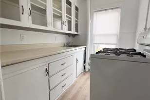 124 Butler Ave, Central Falls, RI 02863 - Photo 27