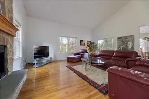 47 Wooded Grove Cir, South Kingstown, RI 02892 - Photo 11