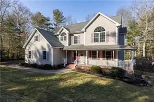 47 Wooded Grove Cir, South Kingstown, RI 02892 - Photo 3