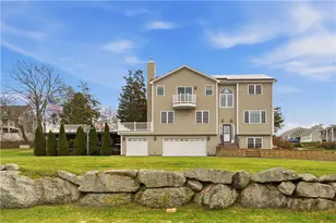42 Lewis St, Tiverton, RI 02878 - Photo 3