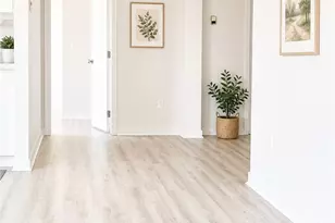 60 Washington St, Bristol, RI 02809 - Photo 5