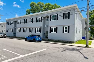 60 Washington St, Bristol, RI 02809 - Photo 11
