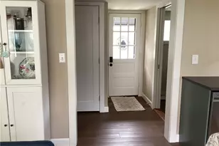 135 Namquid Dr, Warwick, RI 02888 - Photo 9