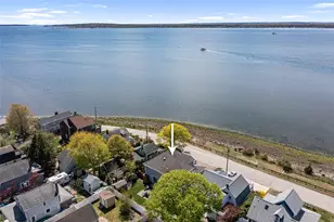 15 Shore Dr, Barrington, RI 02806 - Photo 3