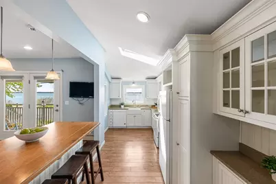 15 Shore Drive, Barrington, RI 02806 - Photo 11