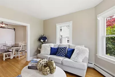 27 Hemlock Avenue, Cranston, RI 02910 - Photo 5