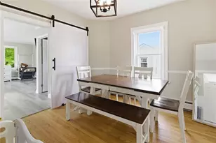 27 Hemlock Ave, Cranston, RI 02910 - Photo 7