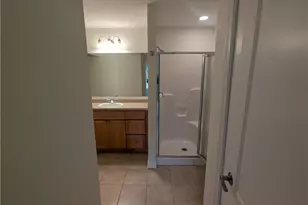 3105 Village Green Cir, Coventry, RI 02816 - Photo 11