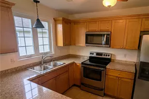 3105 Village Green Cir, Coventry, RI 02816 - Photo 5